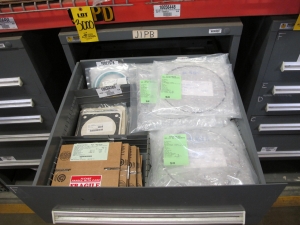 STANLEY VIDMAR HEAVY DUTY 5-DRAWER PARTS CABINET W/ CONTENTS (W-50) LOADING & HANDLING FEE $25-